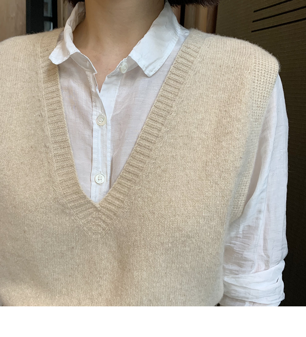 [whole garment knit VEST (geelong wool 100)]